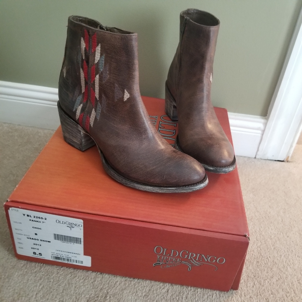 Old Gringo tribal boho boots booties. Size 8.5. Run slightly large.